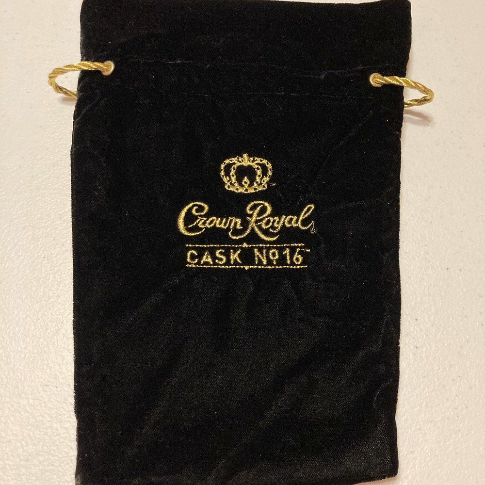 2007 Crown Royal Cast No 16 Bag